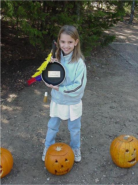 Jessica Nenow with pumpkin & cooking trophy.JPG